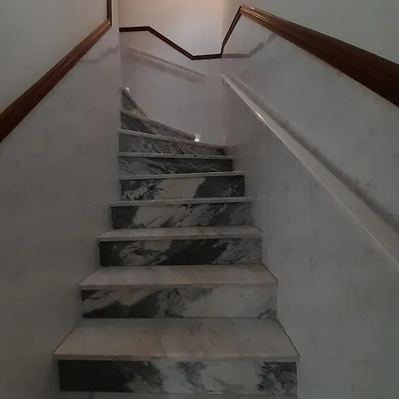 Casinha Da Marina - Totalmente Renovada 나자레